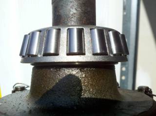 Right Carrier Bearing Close-up